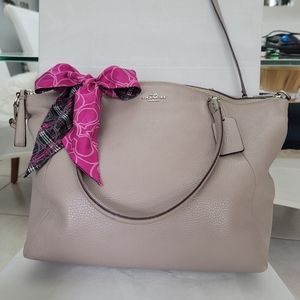 🩷 Coach crossbody tote